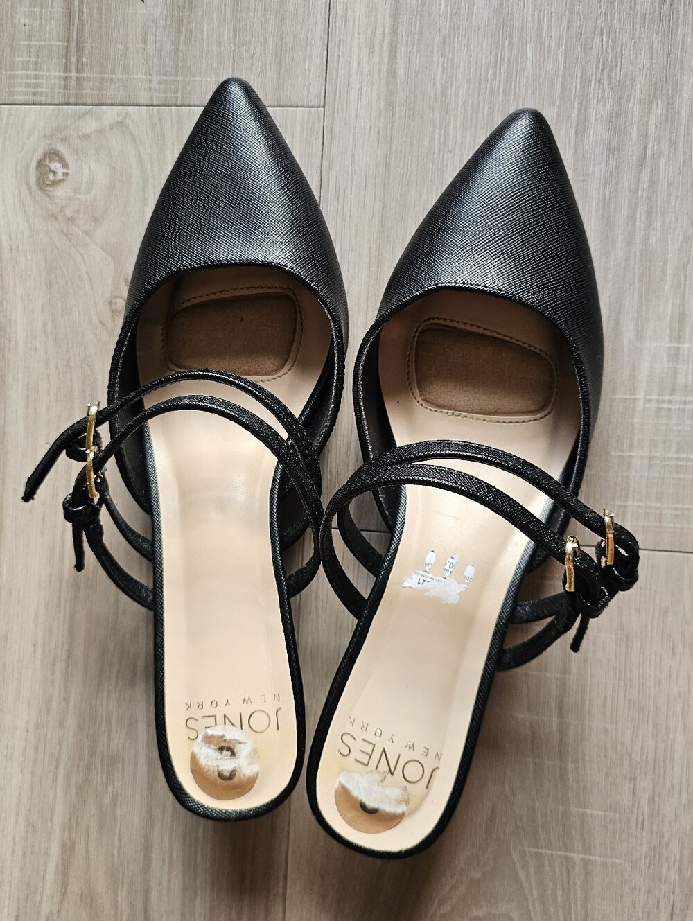 Jones New York Black Pointed-Toe Heels